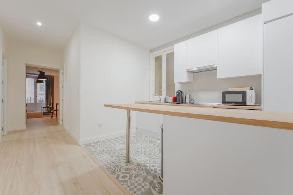 Modern Apt Para 6Px En La Plaza De Tirso De Molina Мадрид Екстер'єр фото