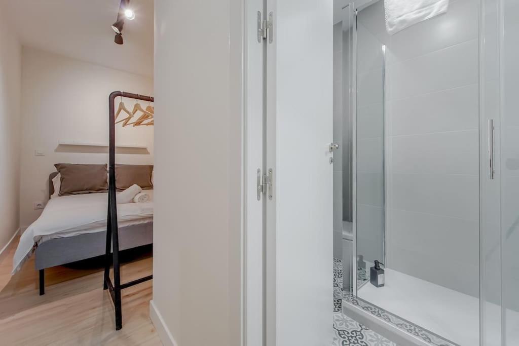 Modern Apt Para 6Px En La Plaza De Tirso De Molina Мадрид Екстер'єр фото