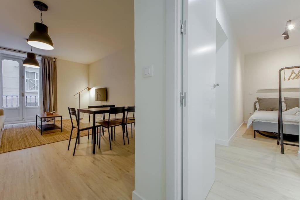 Modern Apt Para 6Px En La Plaza De Tirso De Molina Мадрид Екстер'єр фото