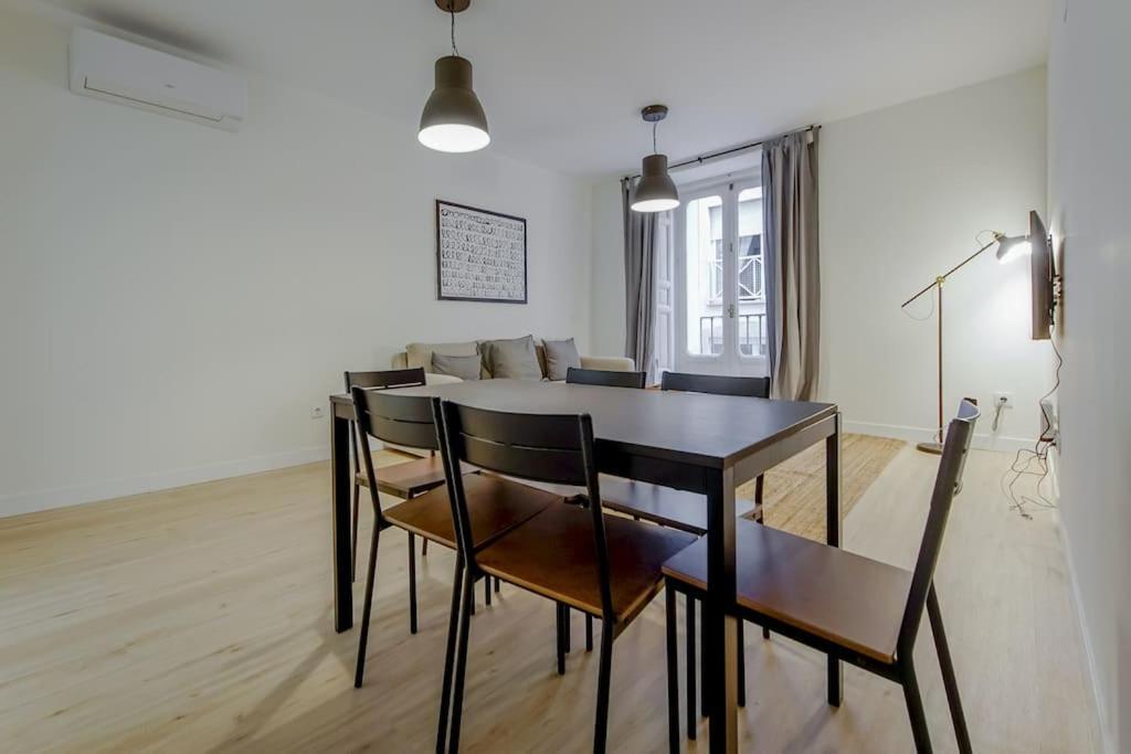 Modern Apt Para 6Px En La Plaza De Tirso De Molina Мадрид Екстер'єр фото